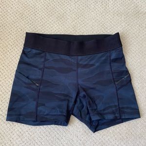 Lululemon Bike Short size 6